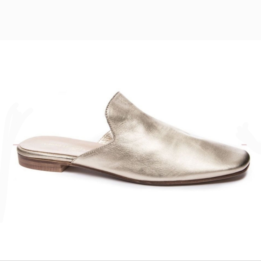 Chinese Laundry Mules. Gold sz 8 black sx 8.5